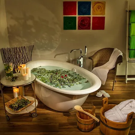 Bayern - & Wellness شقة غرينو